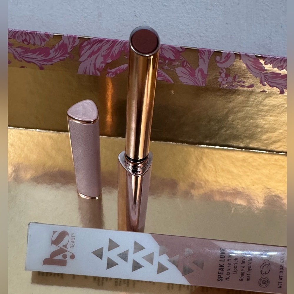 💋🫦💄 LIPSTICK BUNDLE 👀 - Picture 2 of 8